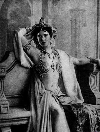 著名雙重間諜瑪塔.哈莉出生