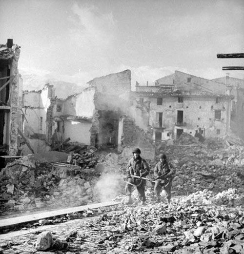 二戰著名攝影大師喬治·羅杰逝世