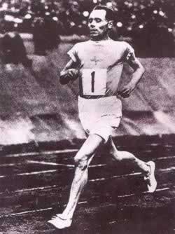 第七屆奧運會在安特衛普舉行