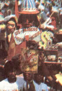 90萬(wàn)菲律賓人舉行反馬科斯游行