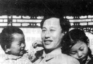 著名詩人郭小川出生