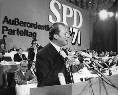 勃蘭特任聯(lián)邦德國總理