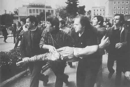 東歐社會主義國家發(fā)生劇變（歷史上的今天.中國）