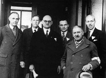 “中國的辛德勒”約翰·拉貝逝世（轉(zhuǎn)自：歷史上的今天。com）