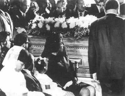 美國黑人領袖馬丁·路德·金遇刺身亡