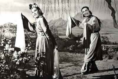 黃梅戲表演藝術家嚴鳳英被迫害致死