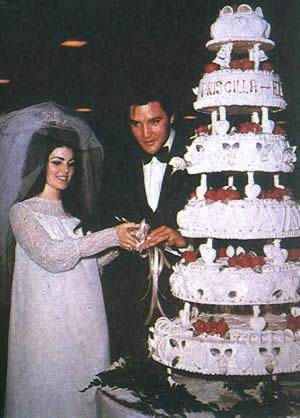 “貓王”普雷斯利舉行結婚典禮